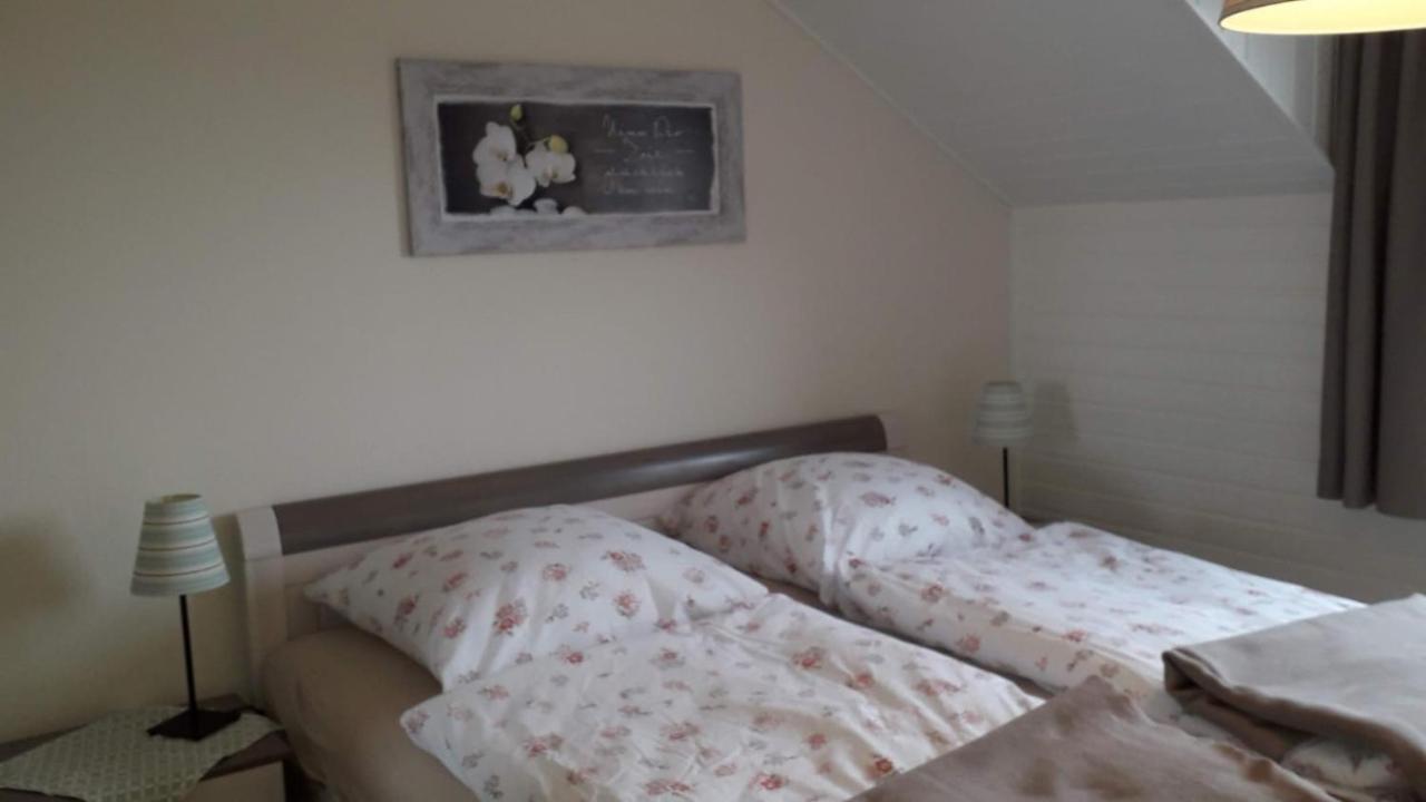 Ferienwohnung Am Dorfteich Fehmarn Exterior foto